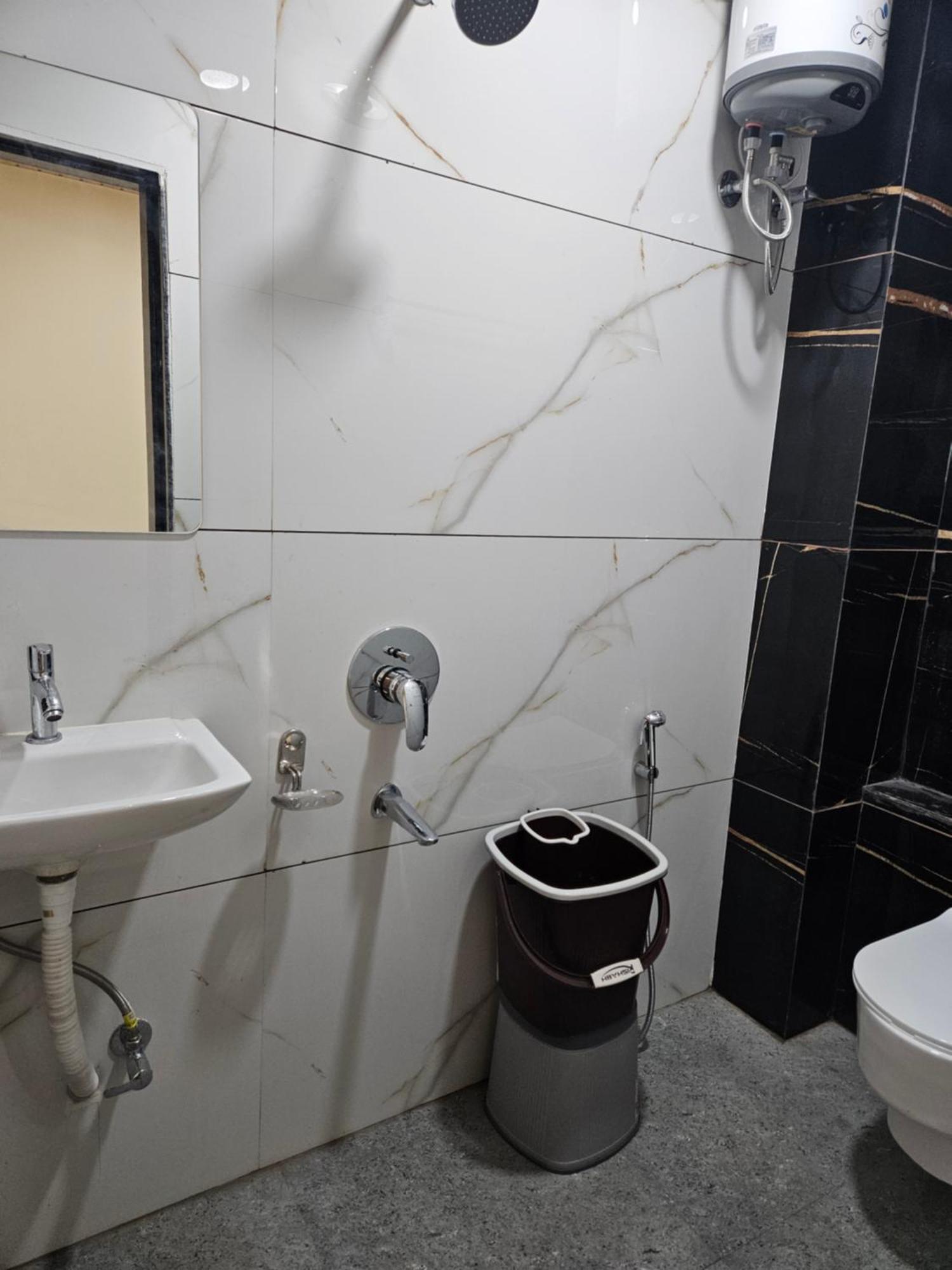 Hotel Shri Shiv Ganga Bhakt Niwas à Ujjain Extérieur photo